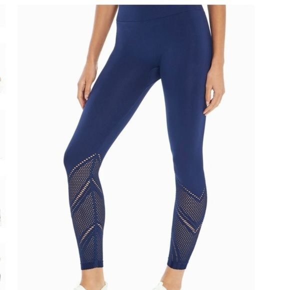 Marika 25'' Midnight Blue Chevron-Mesh Melanie Leggings - Picture 1 of 3